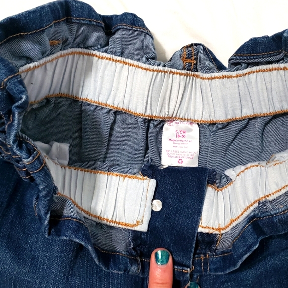 Shorts - Picture 3 of 3